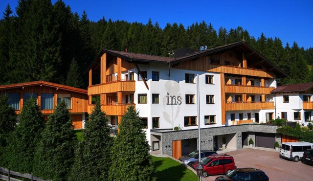 Apartment Aparthotel Iris-5 by Interhome