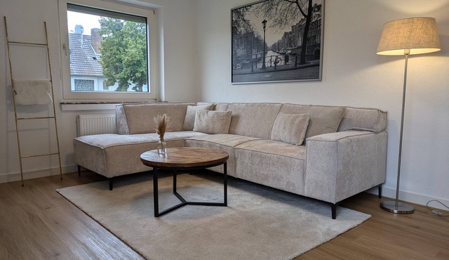 Apartment 'Appartement - Hotel Enschede' with Balcony and Wi-Fi