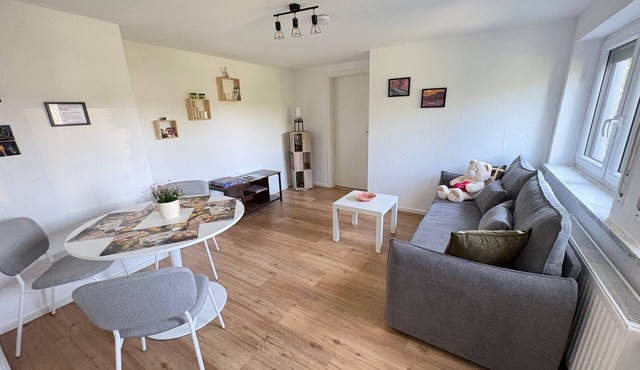 Apartment "At the Two Rivers" with Private Garden and Wi-Fi