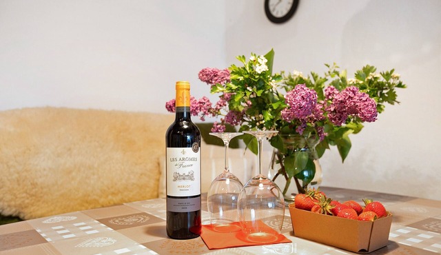Apartment 'Auf Dem Rosenhof' with Shared Terrace, Private Garden and Wi-Fi