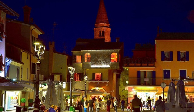 Apartment 'Bilocale 3 Isola Di Pasqua Caorle' with Shared Garden, Wi-Fi and Air Conditioning