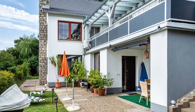 Apartment 'Brenda' with Private Terrace, Garden, and Wi-Fi