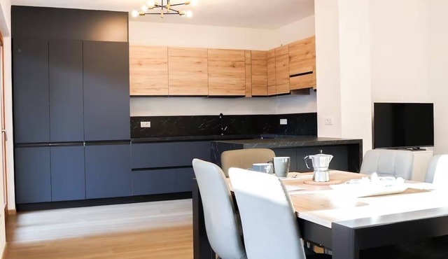 Apartment Cervo Felice, in the center of Belluno with parking and private garden