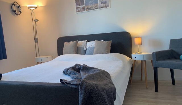 Apartment close to the city center & with a view of the countryside, incl. bike room