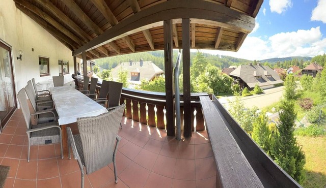 Apartment 'Ferienhaus-Samy Ferienwohnung 1' with Balcony and Wi-Fi