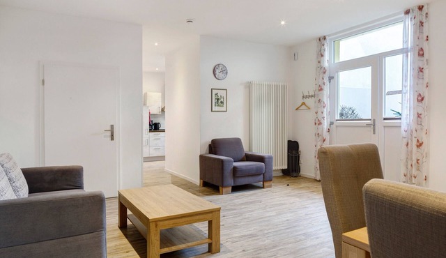 Apartment '7, 60qm' with Shared Terrace, Balcony and Wi-Fi