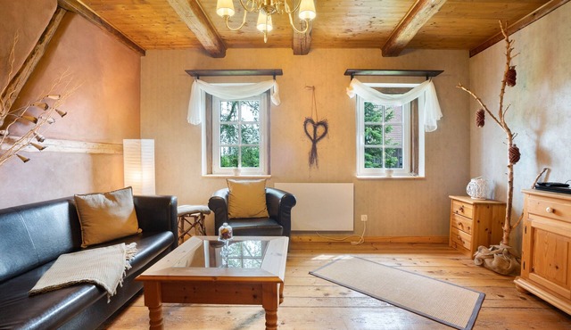 Apartment 'Zur Napoleonschanze' with Private Terrace, Shared Garden and Wi-Fi