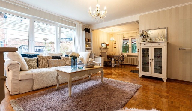 Apartment 'Deluxe 83qm' with Shared Terrace, Shared Garden and Wi-Fi