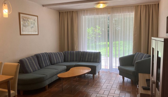 Apartment 'Für Bis Zu 4 Personen' with Private Terrace, Shared Garden and Wi-Fi