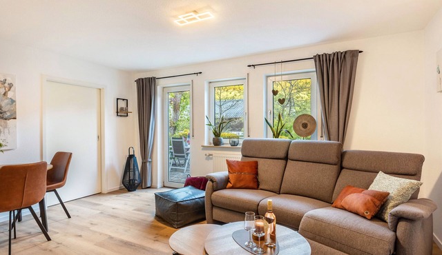 Apartment 'Ferienwohnung Bachlauf Eslohe' with Mountain View, Private Terrace and Wi-Fi
