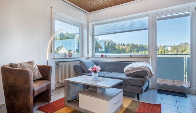 Apartment "Ferien am See 9" with Garden & Wi-Fi