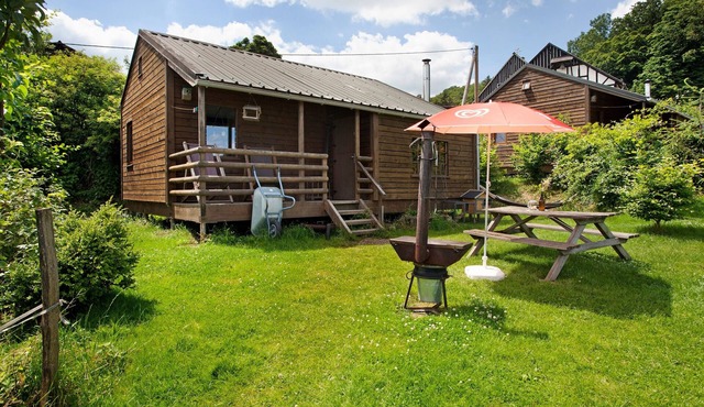 Apartment 'Ferienhütte Bauken' with Private Terrace & Shared Garden – Holiday without electricity