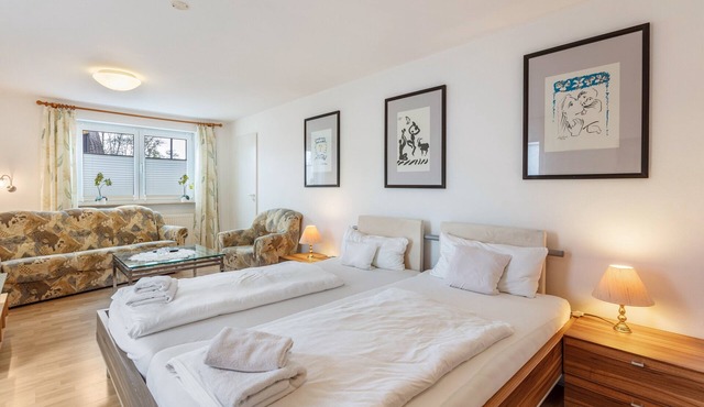Apartment 'Ferienwohnung 7b' with Private Terrace and Wi-Fi