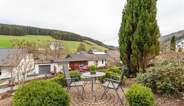 Apartment 'Ferienwohnung Rehsiepen' with Mountain View, Private Terrace and Wi-Fi