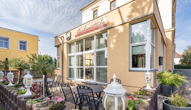 Apartment 'Ferienwohnung Im Hotel Reichskrone' with Balcony and Wi-Fi