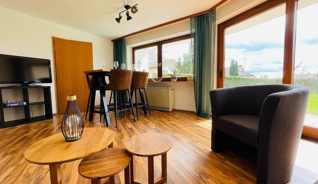 Apartment Ferienwohnung 'Seeriwa' with Panorama View, Private Terrace and Wi-Fi