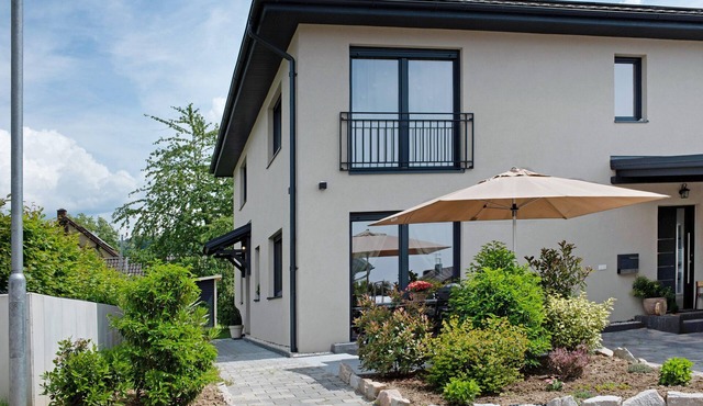 Apartment 'Ferienwohnung Am Rebberg' with Private Terrace, Private Garden and Wi-Fi
