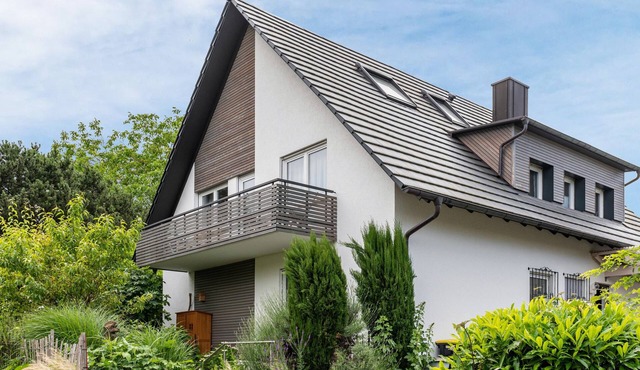 Apartment 'Ferienwohnung In Den Bachteln' with Balcony and Wi-Fi