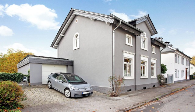 Apartment 'Ferienwohnung Im Eichholz' with Private Terrace, Shared Garden and Wi-Fi