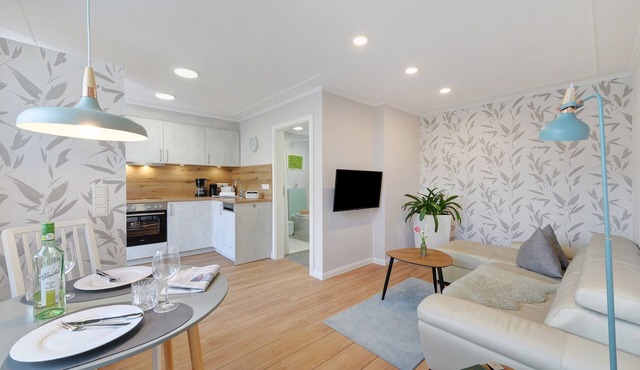 Apartment 'Ferienwohnungen Meerblick -' with Private Terrace, Garden View, and Wi-Fi