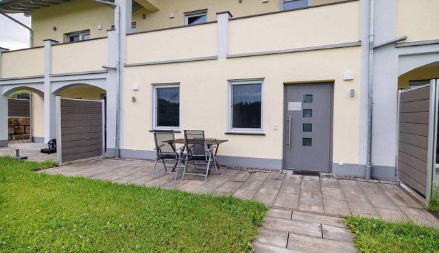Apartment 'Fewo Gänseblümle' with Mountain View, Shared Pool and Wi-Fi