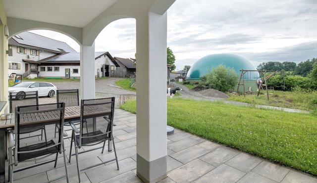 Apartment 'Fewo Obstbäumle' with Mountain View, Shared Pool and Wi-Fi