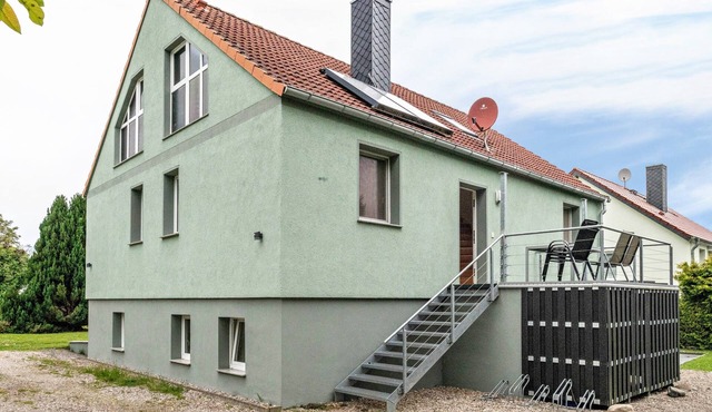 Apartment for 6 Guests (70 m²) with Shared Terrace, Garden, and Wi-Fi