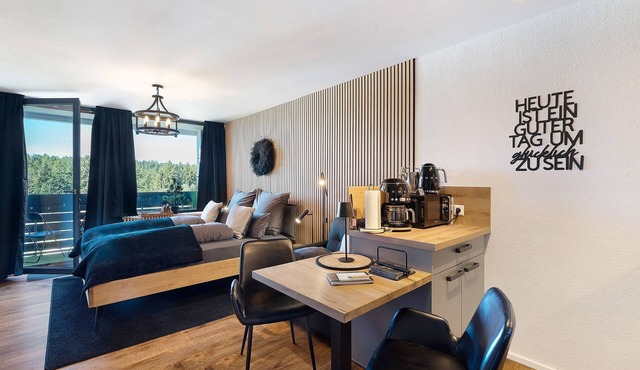 Apartment “Forest Elegance” with Mountain View, Balcony and Wi-Fi