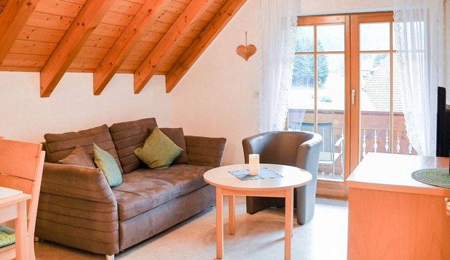 Apartment 'Gartenblick' with Shared Terrace, Balcony and Wi-Fi
