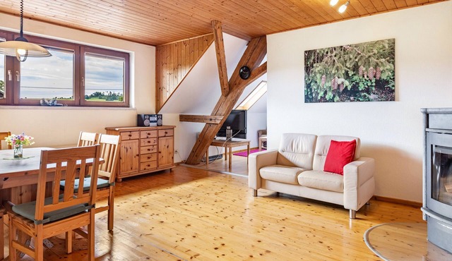 Apartment 'Hermanschau' with Shared Terrace, Shared Garden and Wi-Fi