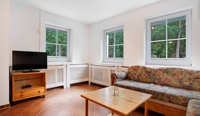 Apartment "Haus Seeadler 10" with Shared Terrace & Wi-Fi