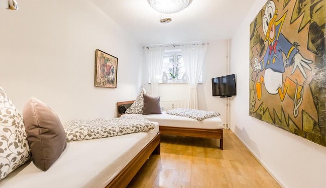 Apartment 'Holiday and Trade Fair Accommodation' with Balcony and Wi-Fi