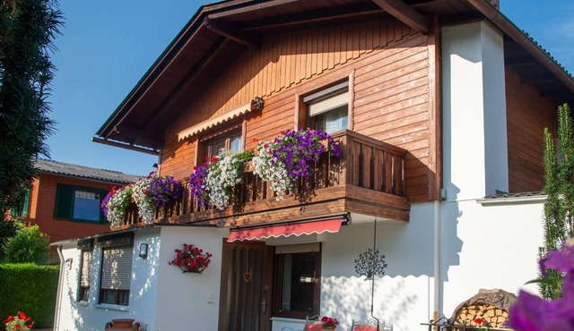 Apartment in Pöls with Southwest-Facing Balcony and Mountain View