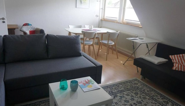 Apartment 'Kirsch-kern' with Balcony and Wi-Fi