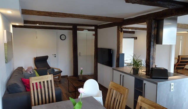 Apartment 'Kleeblatt' with Private Terrace, Shared Garden and Wi-Fi