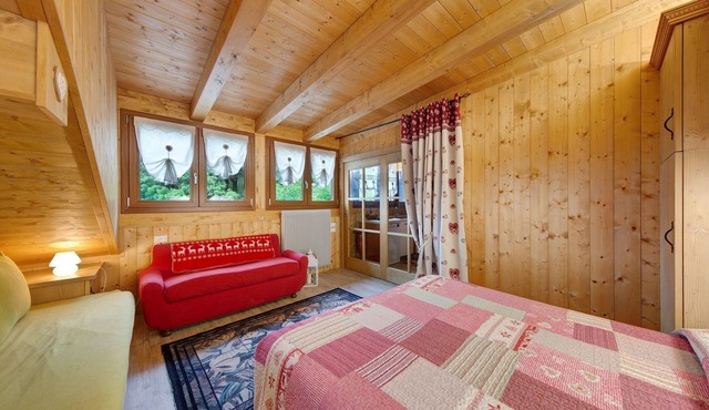 Apartment 'La Casa Dei Cervi - Mansarda' with Mountain View, Balcony and Wi-Fi