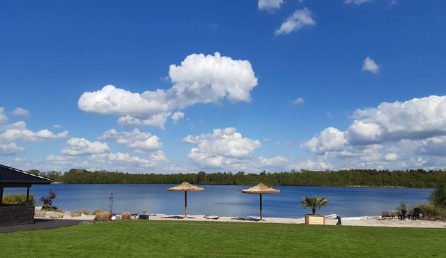 Apartment lake view