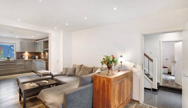 Apartment 'Lausebuche Im Sauerland' with Mountain View, Private Terrace and Wi-Fi