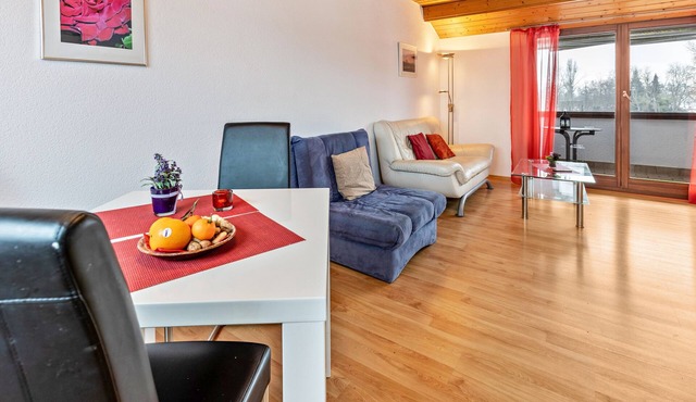 Apartment 'Lucia' with Lake View, Balcony and Wi-Fi