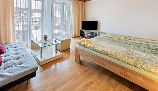 Apartment 'Maria' with Lake View, Balcony and Wi-Fi