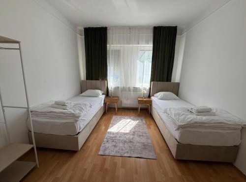 Apartment near OLG & University