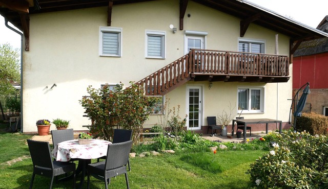 Apartment Neeberg in a quiet location with barbecue and garden - vacation apartment