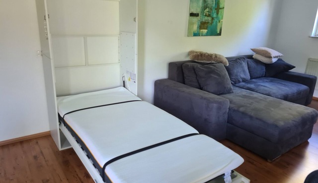 Apartment 'Oskar' with Private Terrace, Private Garden and Wi-Fi