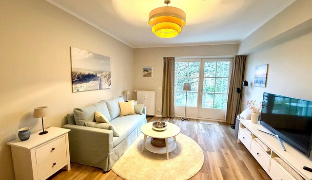 Apartment 'Ostsee-Glück' with Sea View, Balcony and Wi-Fi