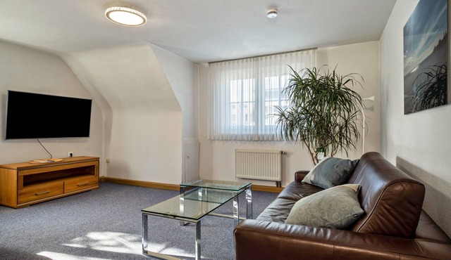 Apartment 'Pe Loft Central' with garden courtyard and Wi-Fi