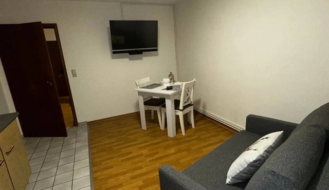 Apartment "Practical Monteurzimmer 4" with Shared Garden and Wi-Fi