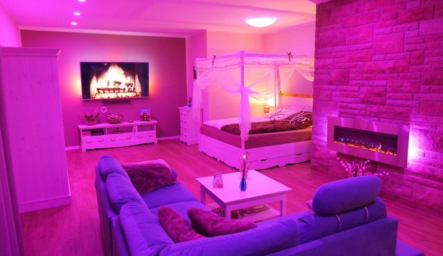 Apartment 'Romantische Fewo Sächs Schweiz' with Shared Terrace and Wi-Fi