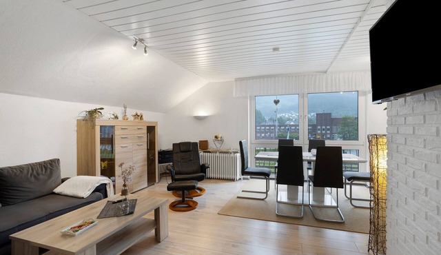 Apartment 'Sara's' with Private Garden, Wi-Fi and Air Conditioning
