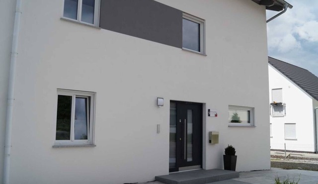 Apartment Strawberry - 2-raum-ferienwohnung Anne Bechinger , Du/wc, 65 qm, DG
