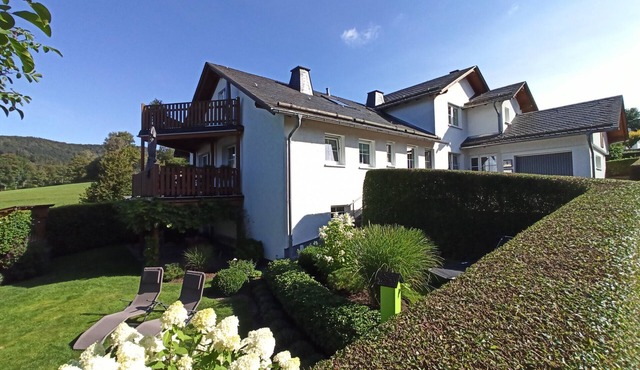 Apartment 'Wahl' with Mountain View, Balcony and Wi-Fi